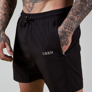 D1 Short in Black
