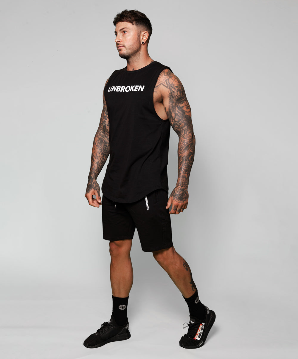 LEGACY Sweat Short in Black