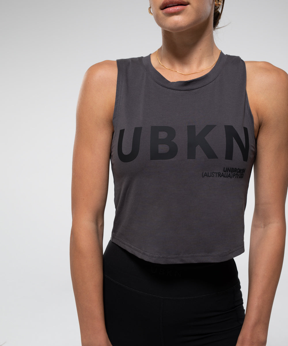 ENERGY Crop Tank in Charcoal