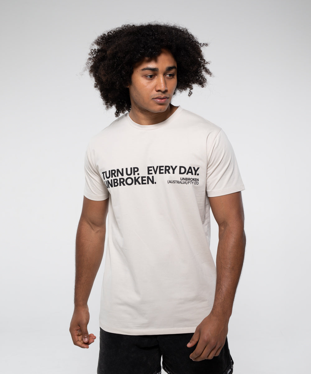 EVERY DAY Performance Tee in Stone