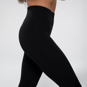 FIERCE 7/8 Legging in Black