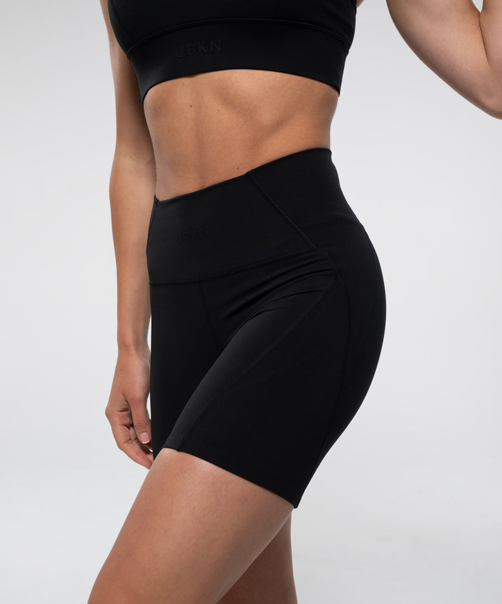 FIERCE 7" Bike Short in Black