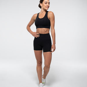 FIERCE 4" Mid Short in Black