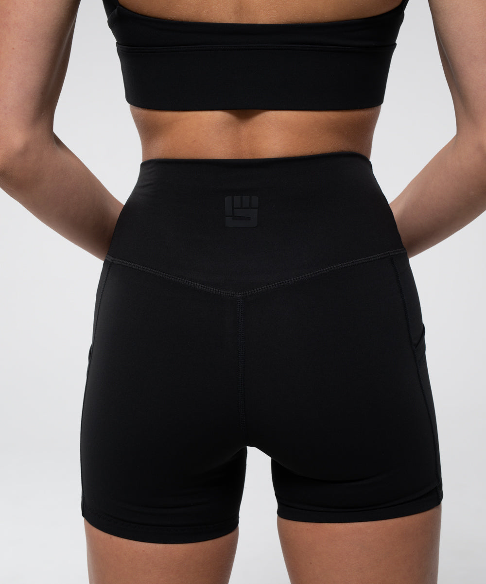 FIERCE 4" Mid Short in Black