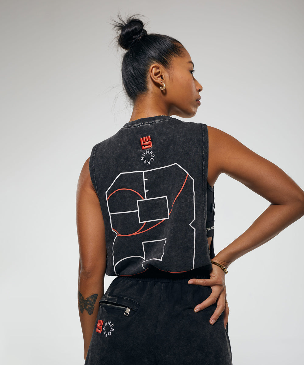 EIGHT Muscle Tank in Black Wash