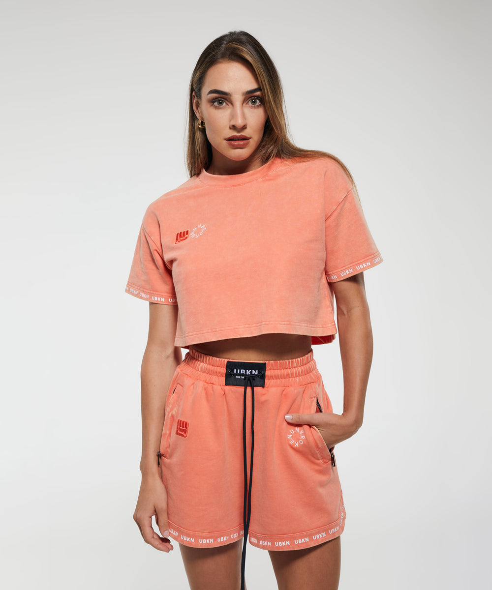 EIGHT Oversized Crop Tee in Coral Wash
