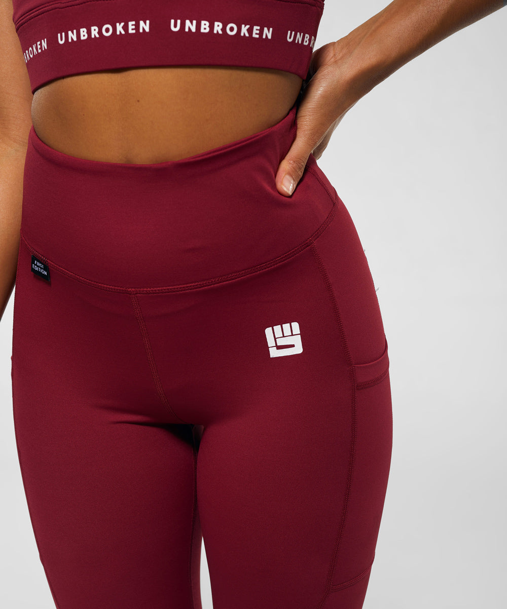 STRONGER Full Legging in Berry